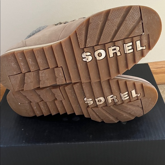 Sorel Harlow Lace Cozy Lace-Up Boots - Picture 5 of 6